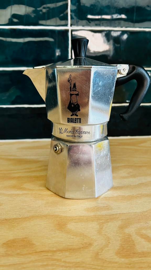 Bialetti mokka express, Ophalen of Verzenden, Zo goed als nieuw