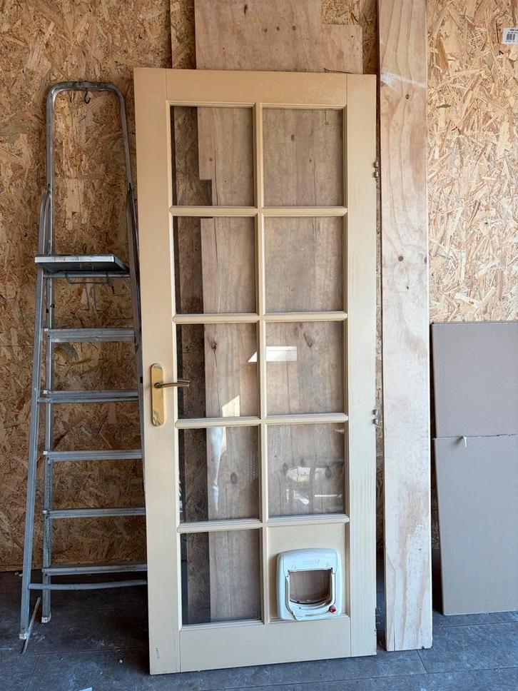 Twee mooie deuren met goud beslag en raampjes, Doe-het-zelf en Verbouw, Deuren en Horren, Gebruikt, Binnendeur, 200 tot 215 cm