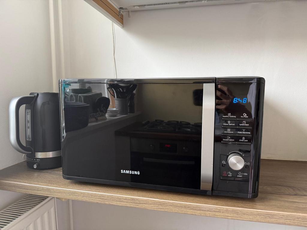 Mooie Samsung magnetron, Witgoed en Apparatuur, Magnetrons, Ophalen, Zo goed als nieuw