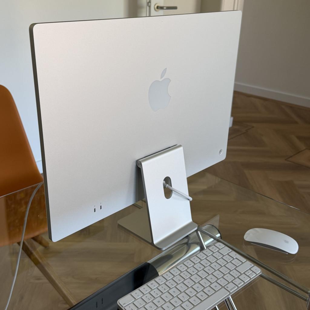 Apple iMac 2021 M1 256GB zilver 16GB RAM + garantie, Computers en Software, Apple Desktops, Apple, Zo goed als nieuw, Support@apple.com
