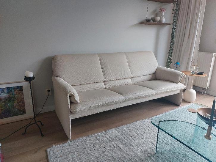 Beige bank 3-zits Leolux Bora Beta, Huis en Inrichting, Banken | Bankstellen, Gebruikt, Rechte bank, Driepersoons, 150 tot 200 cm