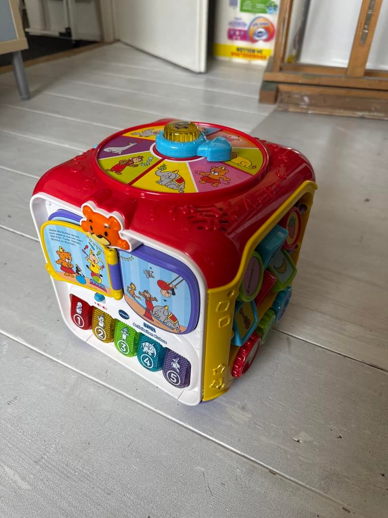 VTech Bumba Activiteiten Kubus, compleet en heel, Ophalen of Verzenden, Gebruikt, Overige typen, Met licht