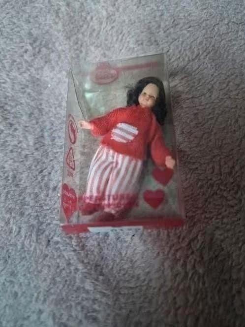 poppenhuis miniaturen caco popje nr 50 6 cm, Ophalen of Verzenden, Zo goed als nieuw