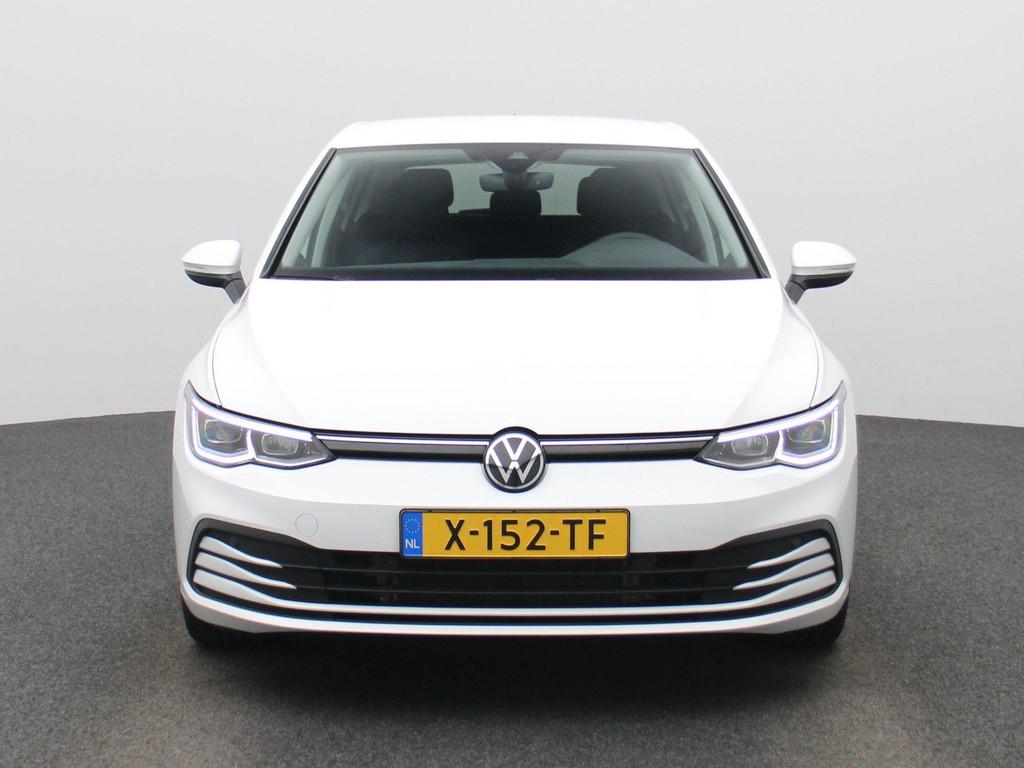 Volkswagen Golf 1.0 eTSI Life Business led matrix (iq.light), Auto's, Origineel Nederlands, Bedrijf, 650 kg, 19 km/l