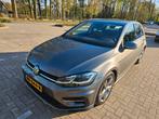 Volkswagen Golf 7 1.0 TSI Highline Business R-Line NAP, Auto's, Voorwielaandrijving, Zwart, Alcantara, Handgeschakeld