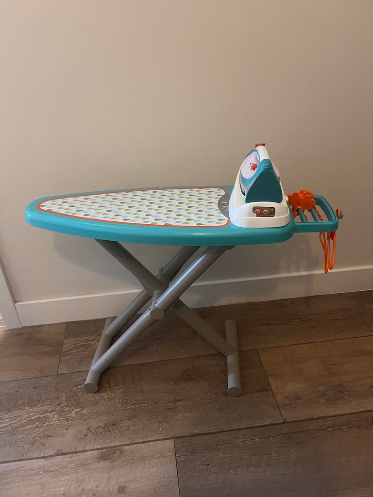 Smoby kinder strijkplank met strijkijzer, Kinderen en Baby's, Speelgoed | Overig, Ophalen of Verzenden, Gebruikt, Jongen of Meisje