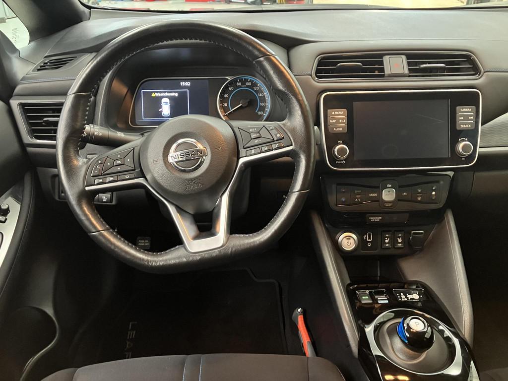 Nissan LEAF N-Connecta 40 kWh / 270 KM WLTP / SOH 86,7% / Ee, Auto's, Stof, Gebruikt, 150 pk, Zwart