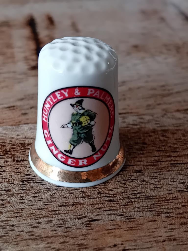 Vingerhoedjes verzamelen reclame vingerhoedje, Verzamelen, Vingerhoedjes, Ophalen of Verzenden, Zo goed als nieuw