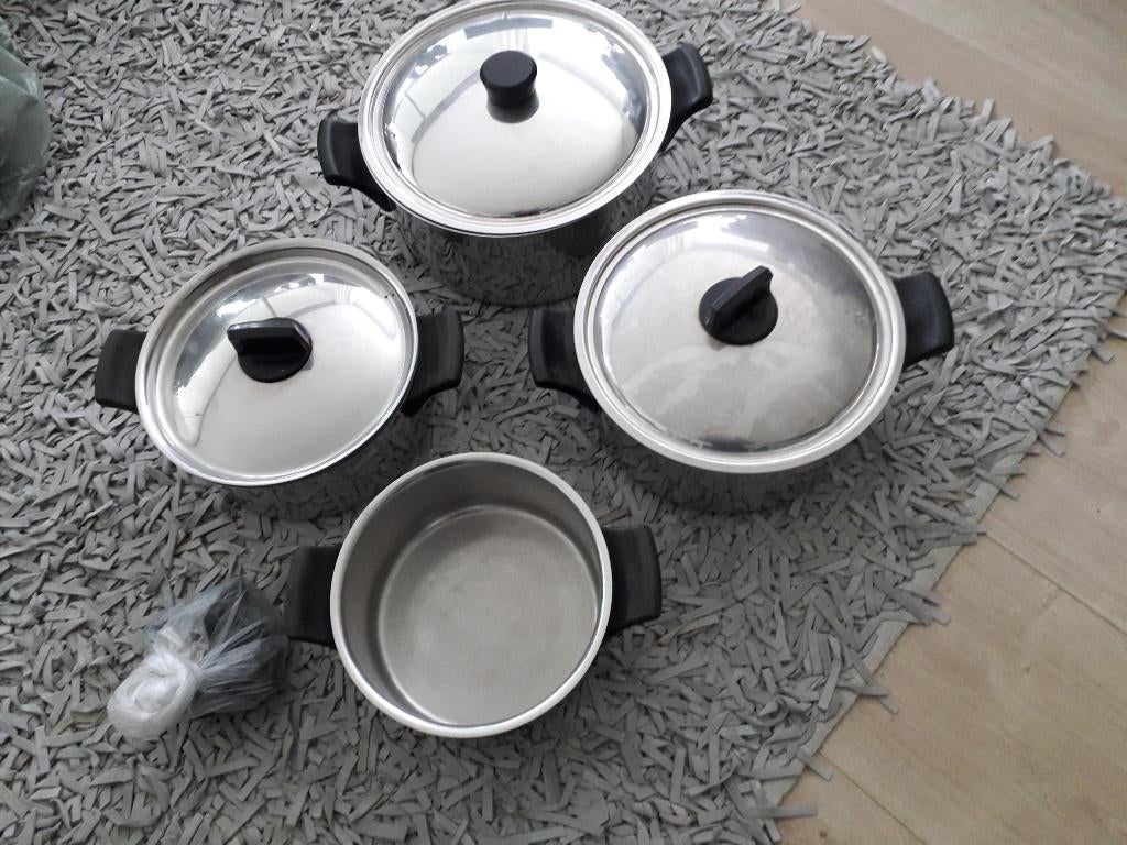 rvs pannenset voor gas, Huis en Inrichting, Keuken | Potten en Pannen, Ophalen, Gebruikt, Rvs, Pannenset