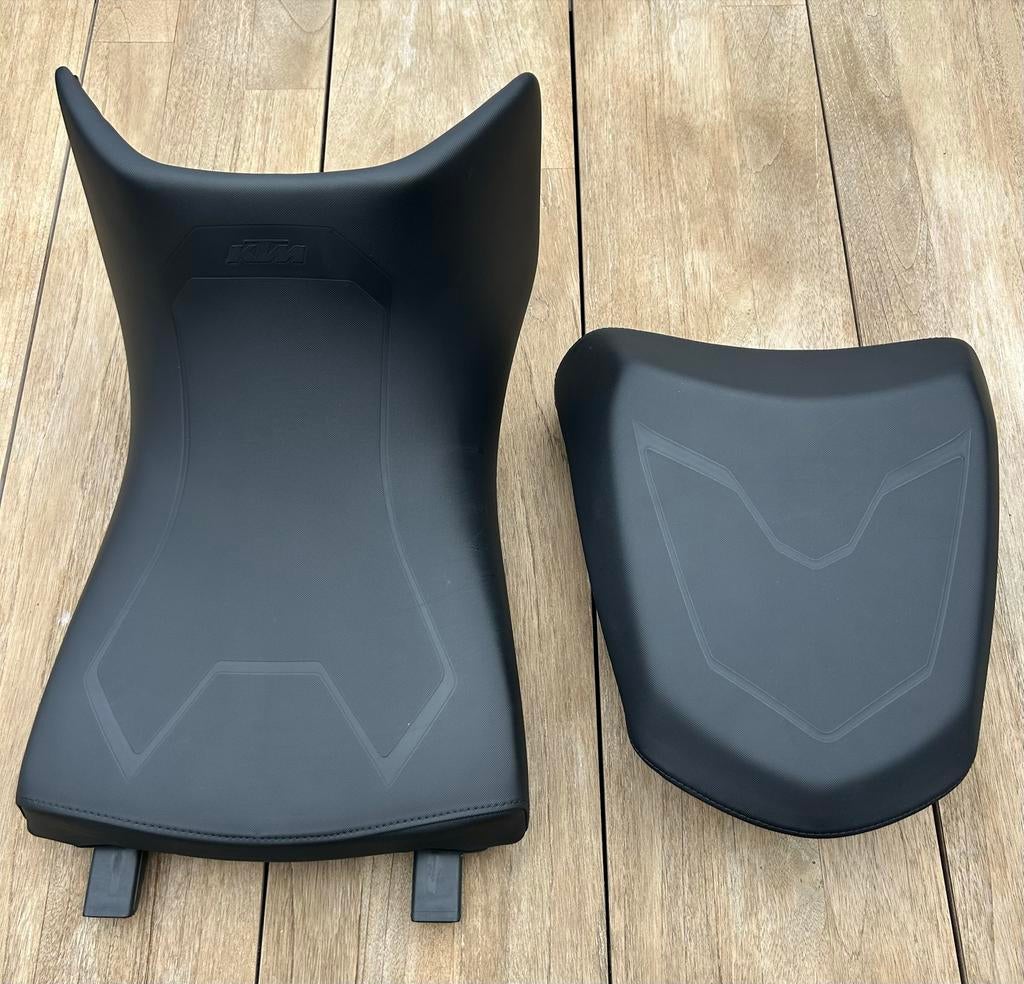 KTM 1090 Adventure zadel en zuipruit, Ophalen of Verzenden, Nieuw