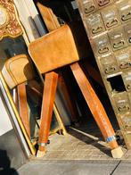 Vintage schaapslederen gymbok / turnpaard, Ophalen