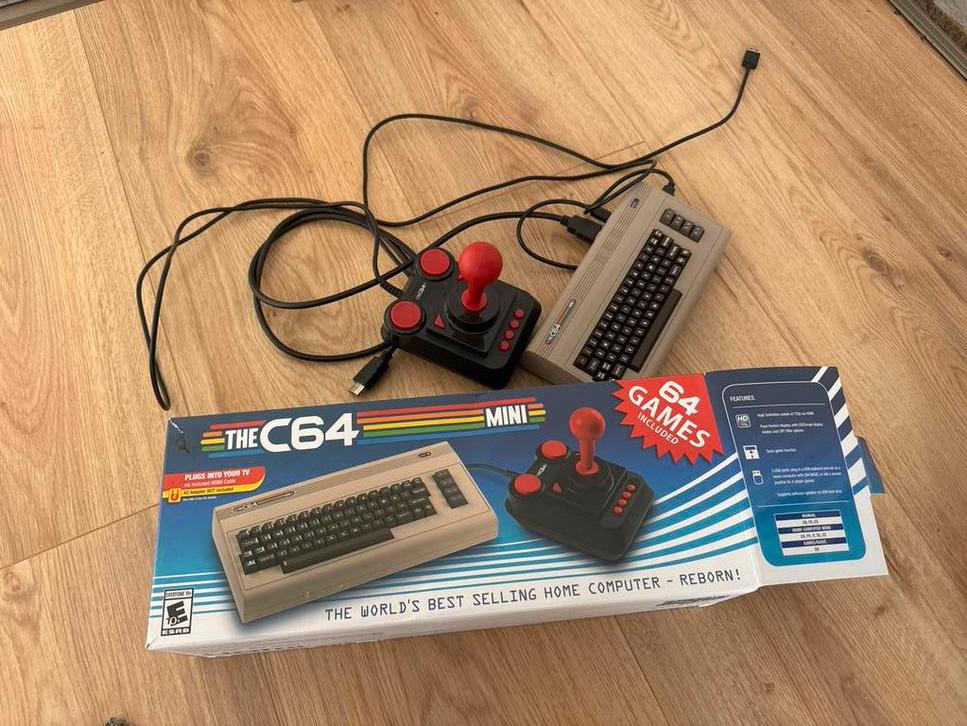 The C64 Mini met 64 games, Ophalen of Verzenden, Zo goed als nieuw, Overige genres
