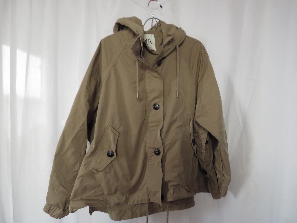 oversized khaki jas mt l van zara supergroot  o.o. 85 cm, Kleding | Dames, Grote Maten, Gedragen, Jas of Mantel, Beige, Ophalen of Verzenden