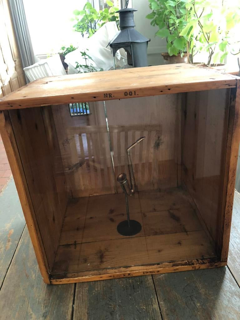 KUNST INSTALLATIE HOUTEN BOX SAXOFOON, Ophalen