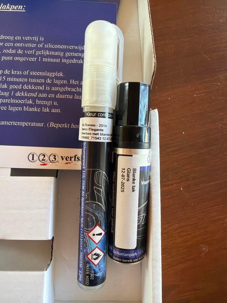 Lakpen Alfa Romeo Bianco Elegante 251A met blanke lakstift, Ophalen of Verzenden