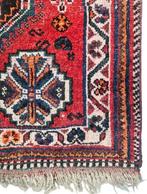 Vintage Handgeknoopt Perzisch wol Qashqai tapijt 103x165cm, Gebruikt, 100 tot 150 cm, Crème, Onbekend