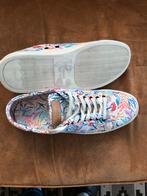 Lureaux sneakers met bloemenprint, Ophalen of Verzenden, Gedragen, Overige kleuren, Sneakers of Gympen