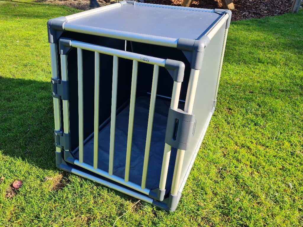 Trixie autobench hond maat M-L (61*65*86cm), Dieren en Toebehoren, Ophalen, Zo goed als nieuw