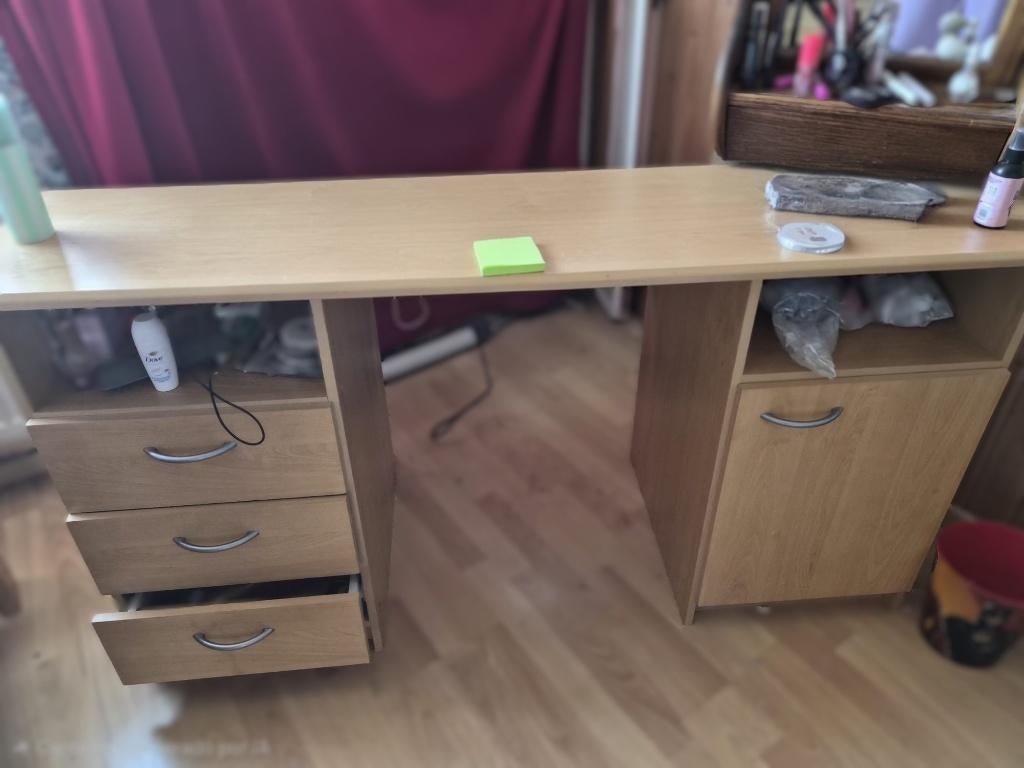bureau, Huis en Inrichting, Bureaus, Met lades, Gebruikt, Hout, Schoolbureau