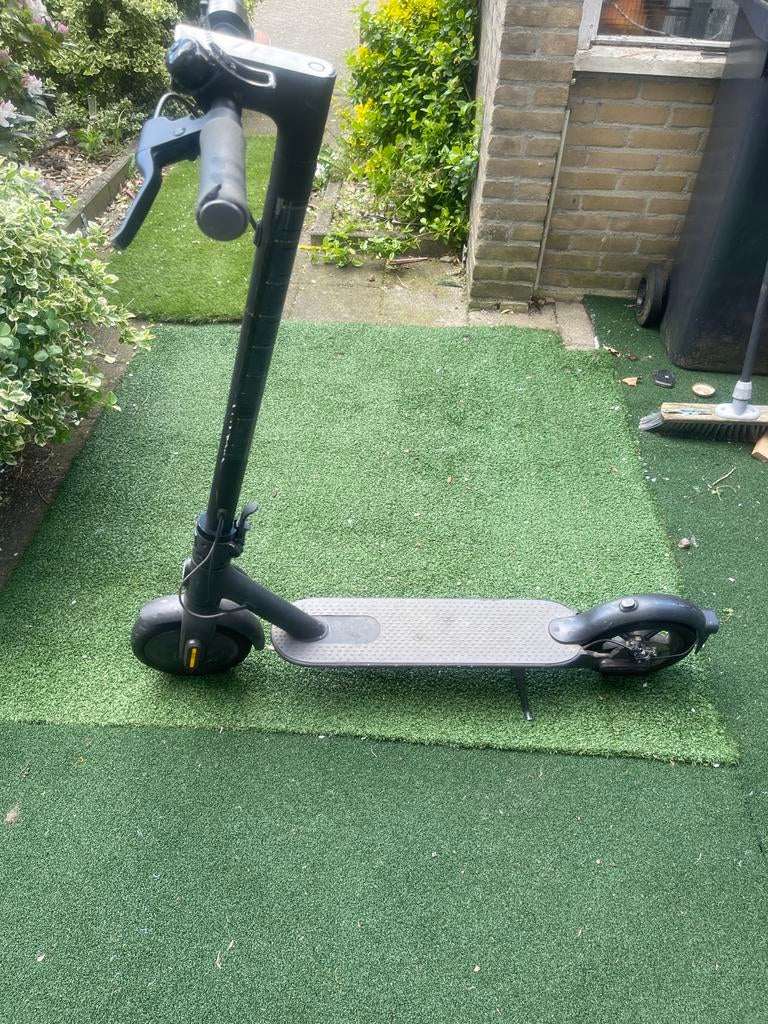 Xiaomi Mi Essential Elektrische Step - Gebruikt, Fietsen en Brommers, Steps, Gebruikt, Elektrische step (E-scooter), Ophalen