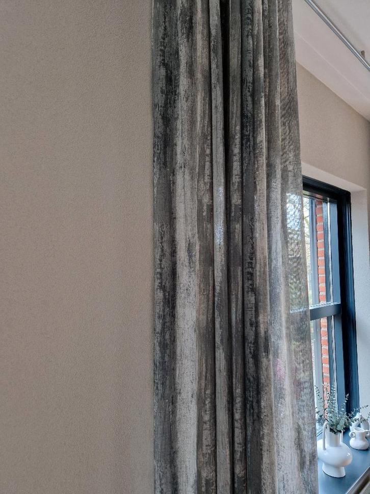 Kamerhoge in between gordijnen, Huis en Inrichting, Stoffering | Gordijnen en Lamellen, Zo goed als nieuw, 200 cm of meer, 200 cm of meer