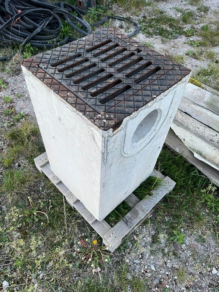 Nieuwe betonnen put, Ophalen of Verzenden, Zo goed als nieuw, Minder dan 2 meter, 80 mm of meer