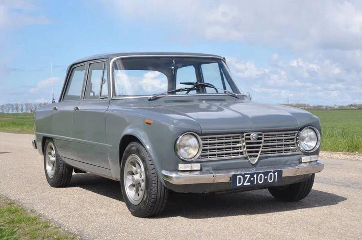 Alfa Romeo Giulia 1300 TI 1966, Auto's, Alfa Romeo, Particulier, Giulia, Inductieladen voor smartphones, Lederen bekleding, Standkachel