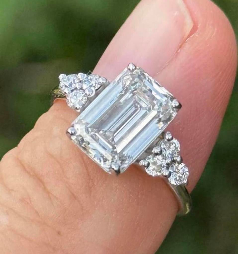 Schitterende 3.38ct Smaragd Lab Diamant Ring 14k Witgoud, Sieraden, Tassen en Uiterlijk, Ringen, Wit, Nieuw, Ophalen of Verzenden