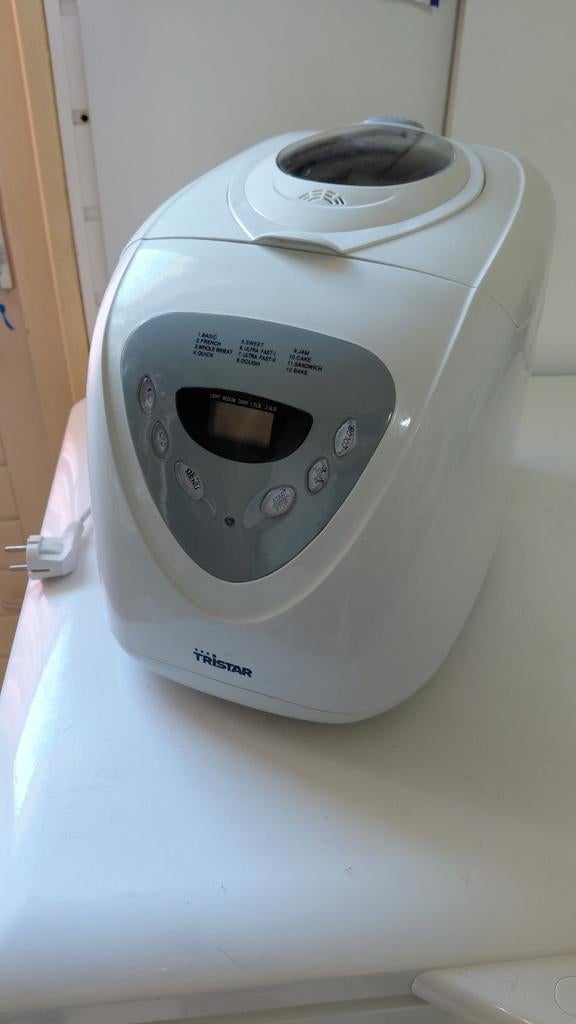 Tristar Broodbakmachine BM-4585 - Vers Brood Thuis, Met timer, Gebruikt, Kijkvenster, 800 tot 1200 gram deeg