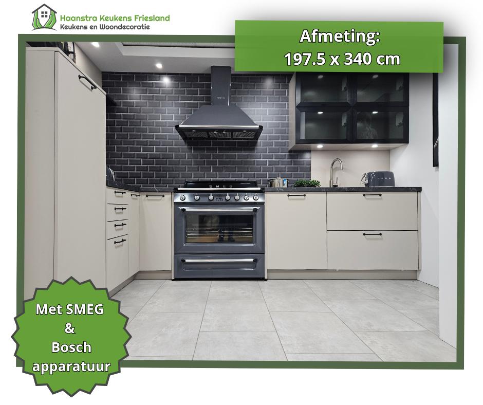 Drie Prachtige Showroomkeukens  Direct Beschikbaar  € 4.995, Ophalen, Nieuw, Hoekkeuken