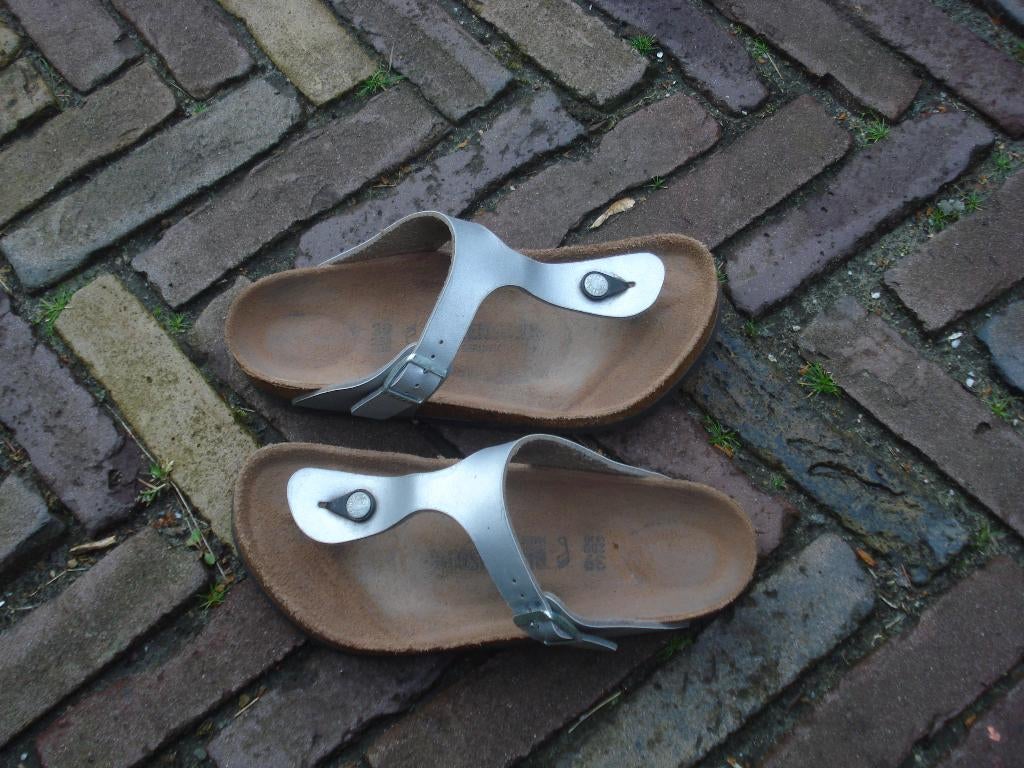 GIZEH BIRKENSTOCK ZILVER 39 NU GRATIS VERZENDING PER POST, Slippers, Overige kleuren, Verzenden, Zo goed als nieuw