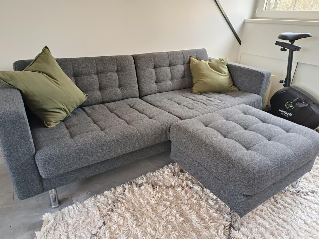 Grijze LANDSKRONA 3-zitsbank met bijpassende poef, Huis en Inrichting, Banken | Bankstellen, Zo goed als nieuw, Driepersoons, 200 tot 250 cm