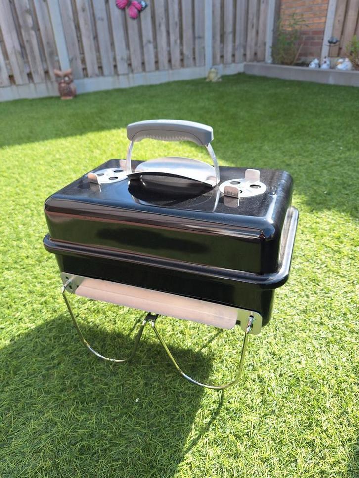 Weber Compacte Barbecue, Tuin en Terras, Houtskoolbarbecues, Gebruikt, Met accessoires, Ophalen of Verzenden