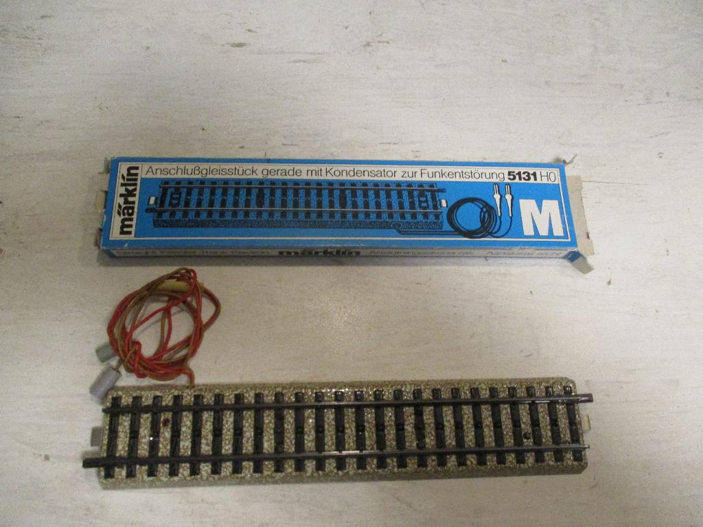 Märklin Aansluit Rail met condensator no 5131, Ophalen, Wisselstroom, Rails, Zo goed als nieuw