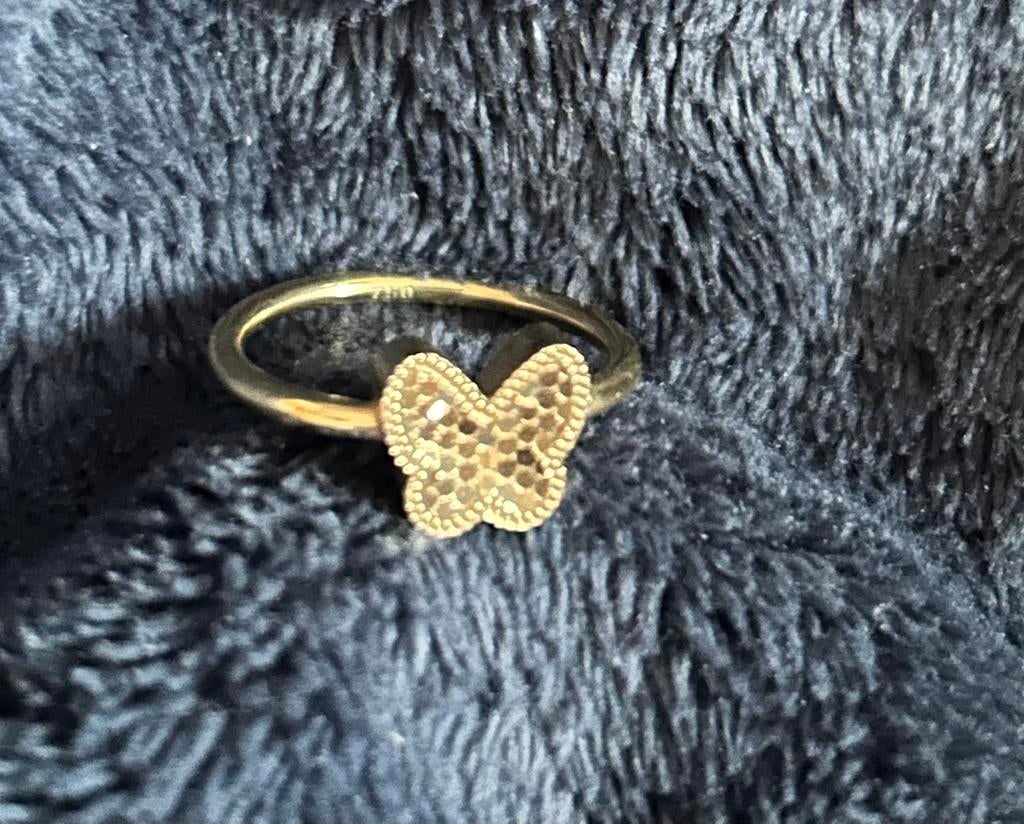 18 karaat vlinder ring, Nieuw, Ophalen of Verzenden, 17 tot 18, Dame