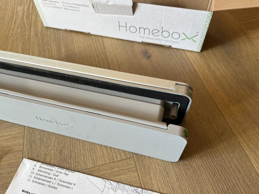 Homebox geïsoleerde brievenbus – aluminium | nieuwprijs €145, Tuin en Terras, Brievenbussen, Brievenbusklep, Aluminium, Ophalen of Verzenden