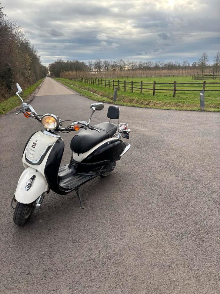 Agm Retro Scooter - Klassieke Stijl, Fietsen en Brommers, Brommeronderdelen | Scooters, Gebruikt, Overige merken, Overige typen