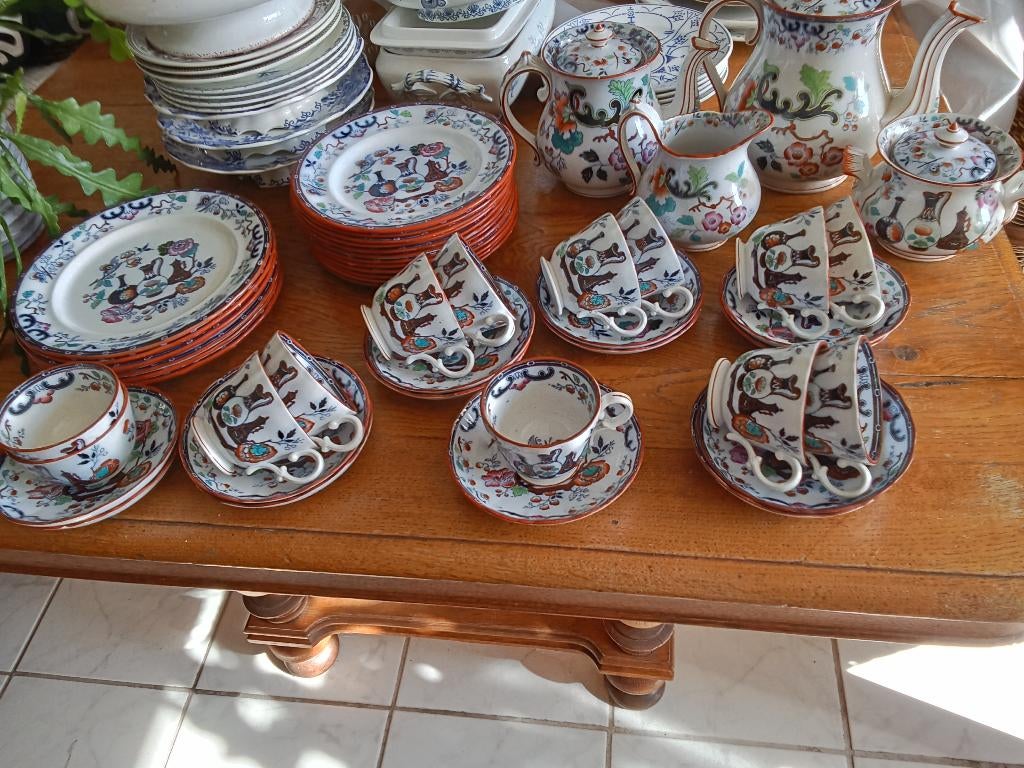 Gave serviesdelen van BOCH FRERES serie POMPEI, Antiek en Kunst, Antiek | Servies los, Ophalen of Verzenden