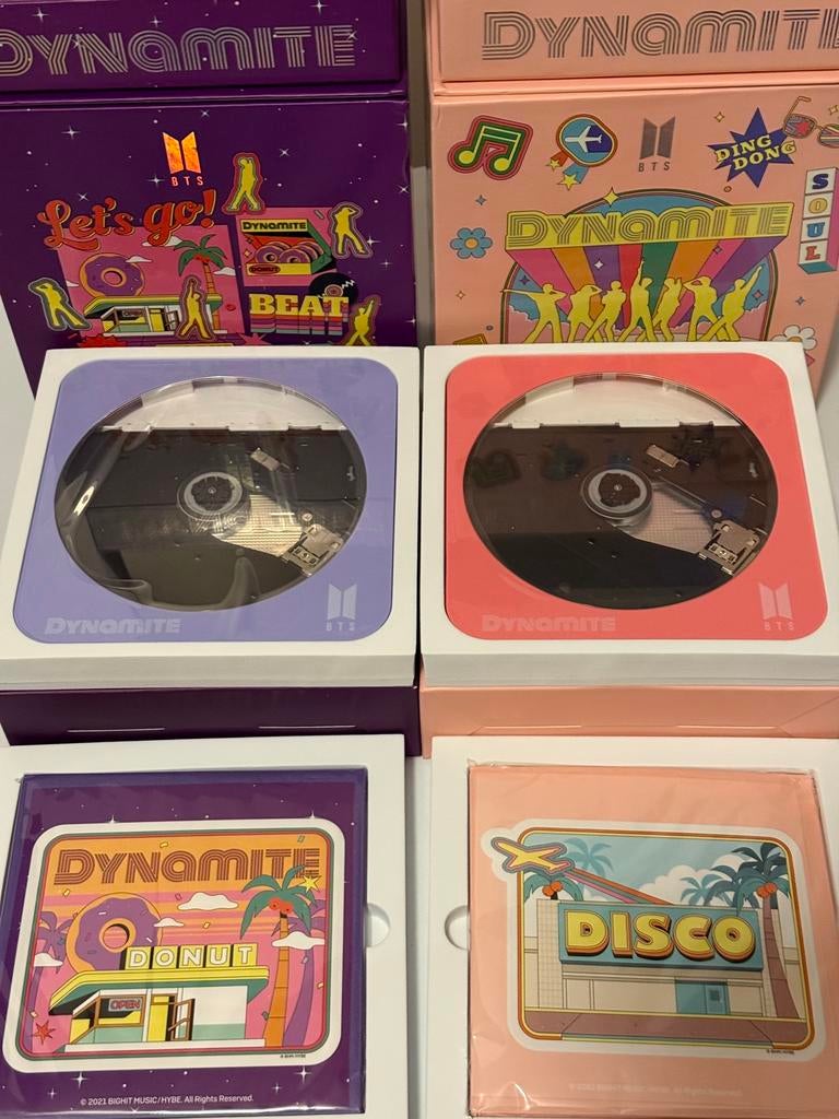 BTS dynamite portable externe cd dvd speler multi os hitachi, Ophalen of Verzenden, Zo goed als nieuw, Gebruiksvoorwerp