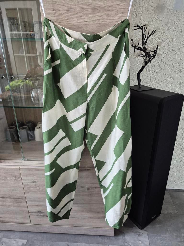 Primark broek groen wit patroon maat 40, Kleding | Dames, Broeken en Pantalons, Primark, Nieuw, Lang, Groen