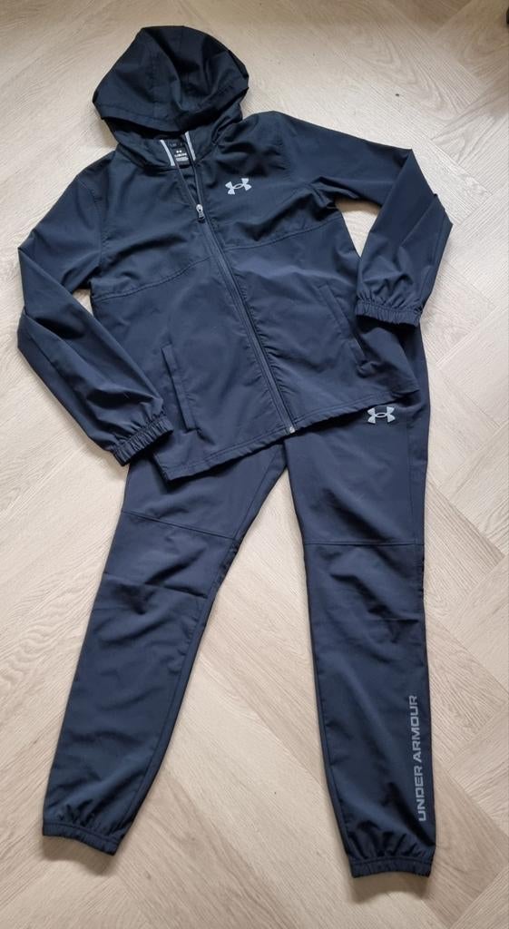 Zo goed als nieuw! Under Armour Storm Woven trainingspak, Jongen of Meisje, Ophalen of Verzenden, Zo goed als nieuw, Setje