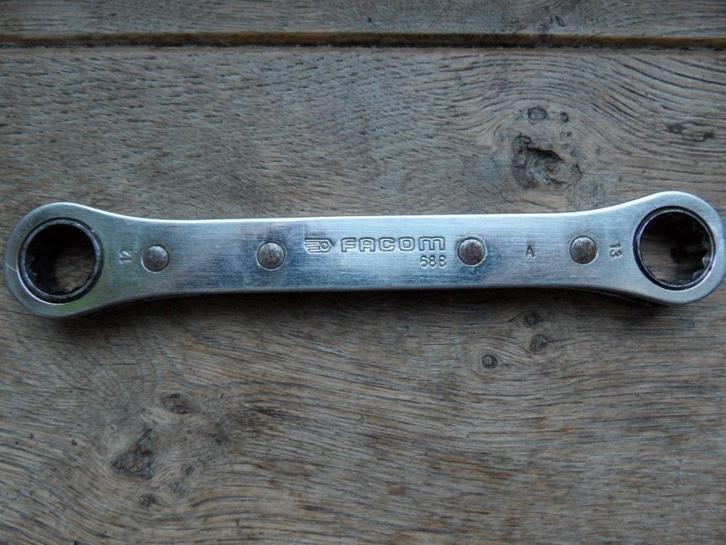 Facom 588 ringratelsleutel 12 13, Doe-het-zelf en Verbouw, Gereedschap | Handgereedschap, Zo goed als nieuw, Ophalen of Verzenden