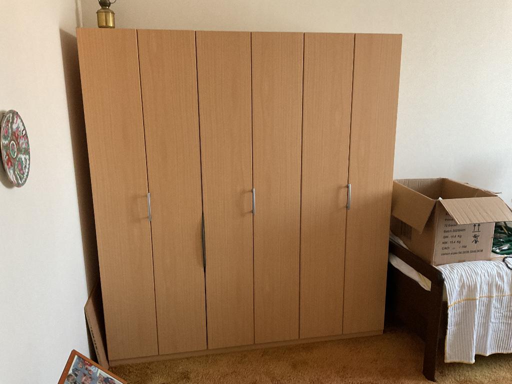 Kledingkast met hang en leg gedeelte, Ophalen, Met deur(en), Gebruikt, 150 tot 200 cm