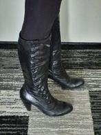 Lange Leren Zwarte Laarzen, Leer Gevoerd - Maat 39, Kleding | Dames, Schoenen, Ophalen of Verzenden, Zwart, Hoge laarzen