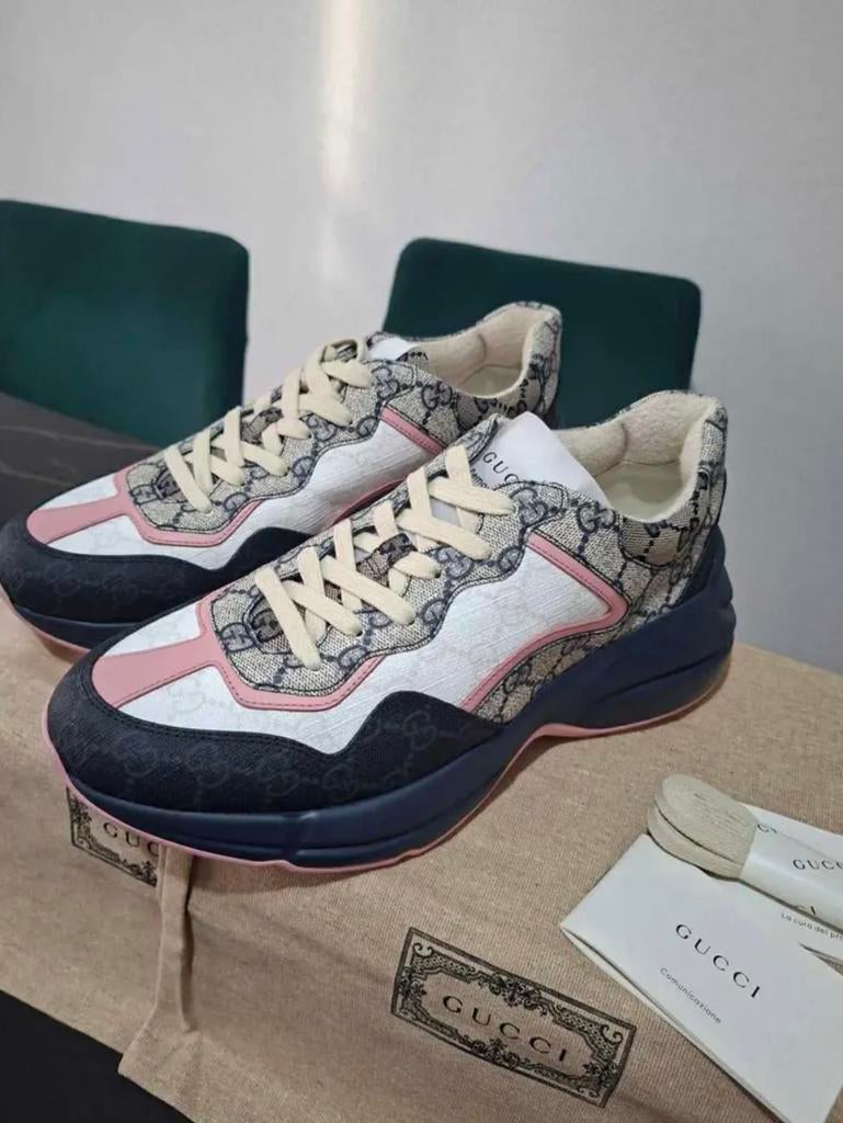 Gucci sneakers echt, Ophalen of Verzenden, Zo goed als nieuw