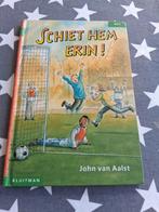 boek john van aalst - schiet hem erin! - avi 4, Boeken, Ophalen of Verzenden, Gelezen, Fictie algemeen