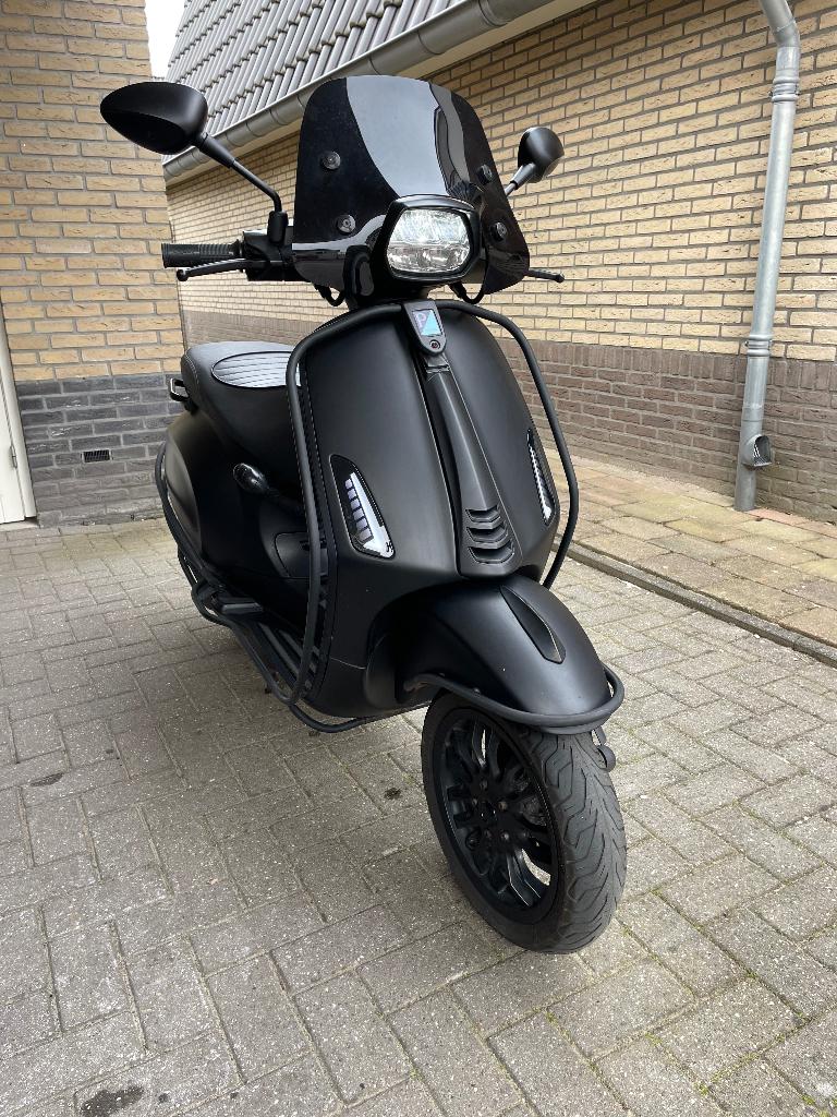 Vespa Sprint Notte 2020 Brom, Fietsen en Brommers, Ophalen, Gebruikt, Overige modellen, Maximaal 45 km/u