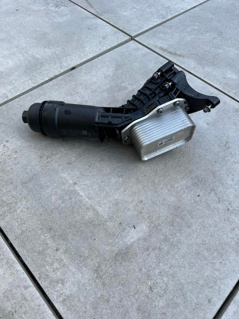 BMW origineel oliefilterhuis b48 g30/31, Ophalen of Verzenden, Gebruikt, BMW