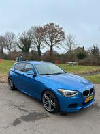 BMW 1-Serie 116i 136PK 5D 2014 Blauw, Auto's, BMW, 1-Serie, Zwart, 4 cilinders, Blauw