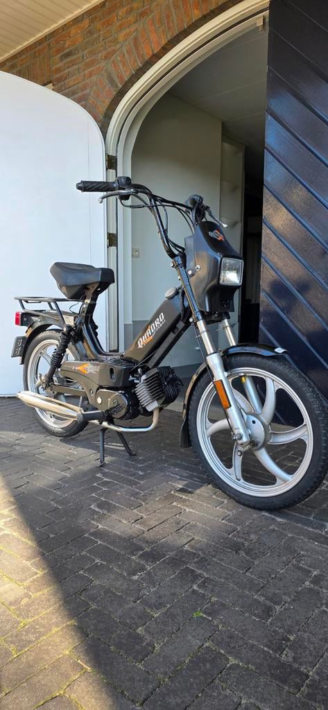 Tomos Quadro 50cc 2012 geel kenteken, Fietsen en Brommers, Brommers | Tomos, Ophalen, Gebruikt, Maximaal 45 km/u, 2 versnellingen